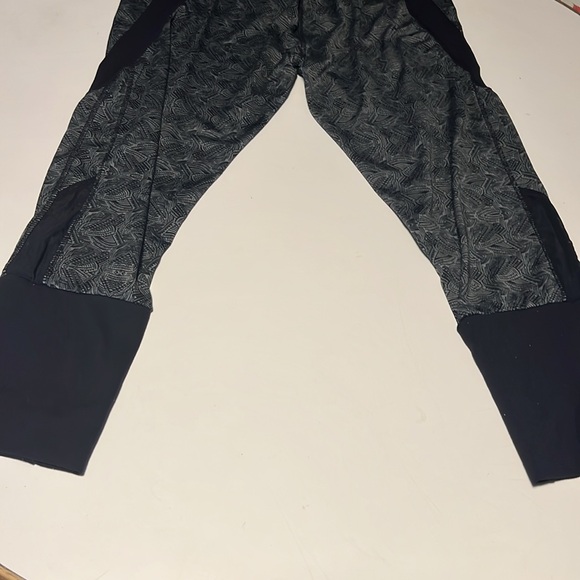 KYODAN | Ultra Soft Cropped Legging Pants size M - Picture 6 of 6